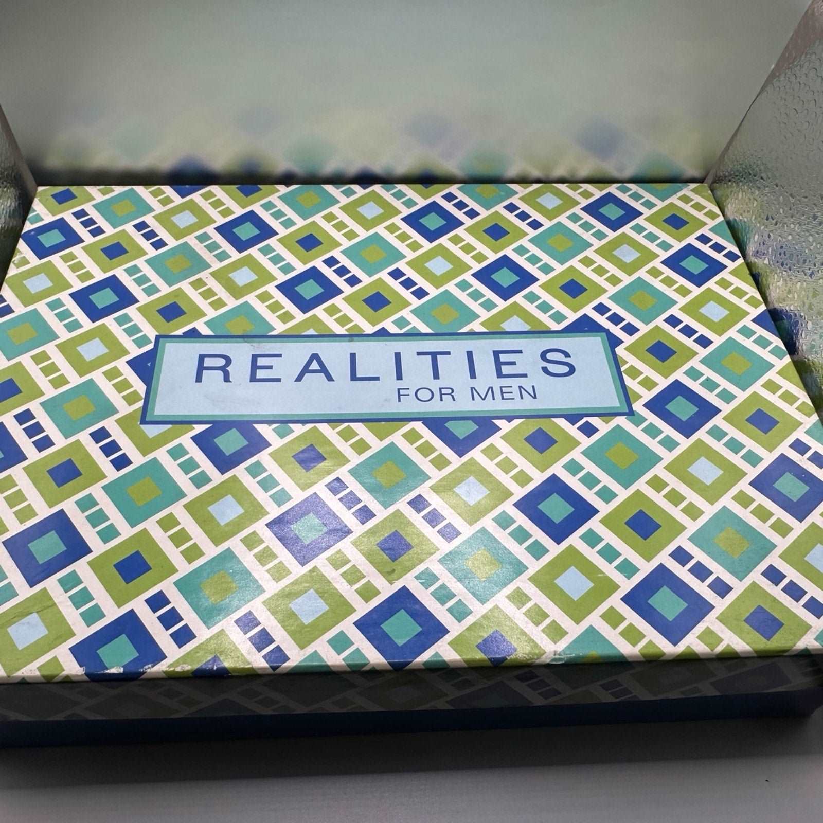 Set Realities by Liz Claiborne 3.4oz edt + 3.4oz after shave +3.4oz s. gel men